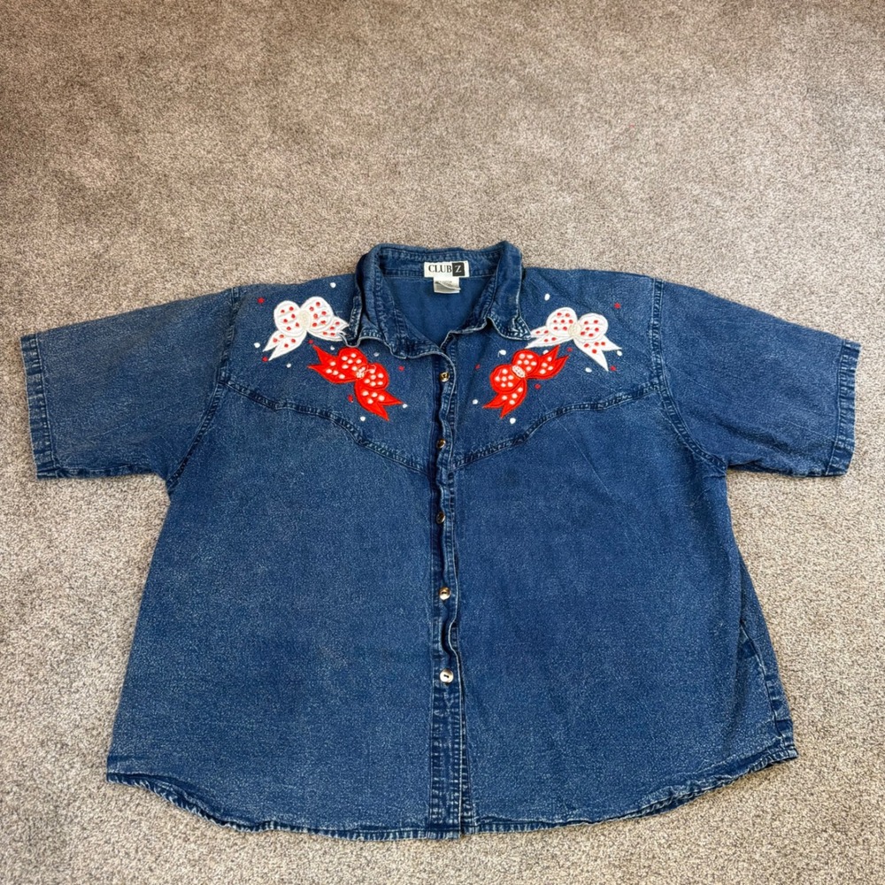 Club Z Vintage Denim Shirt Womens 3X Blue Short Sleeve Bow Embroidered Western